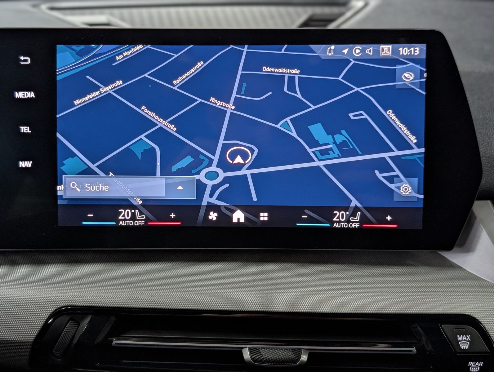 Fahrzeugabbildung BMW X1 20 i sDrive SPORT SHADOW PANO AHK LED AHK ACC