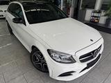 Mercedes-Benz C 220 d T*AMG-LINE*NIGHT*PANO*MBLED*NAV*DSTR*360 - Mercedes-Benz C 220 bis 25.000 Euro