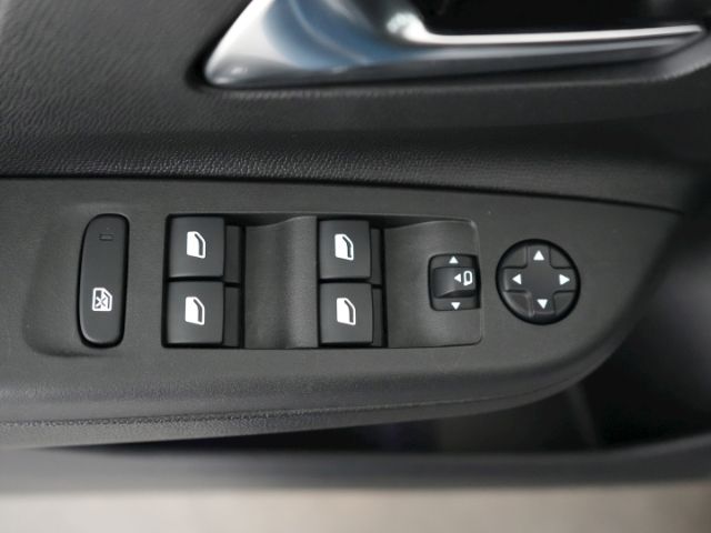 Corsa F ELEGANCE CDTI+RÜCKFAHRKAMERA+SITZ-/LENKR