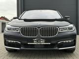 BMW 750 i xDrive*MASSAGE*NIGHT-VERSION*SOFT-CLOSE* - BMW 750 Gebrauchtwagen