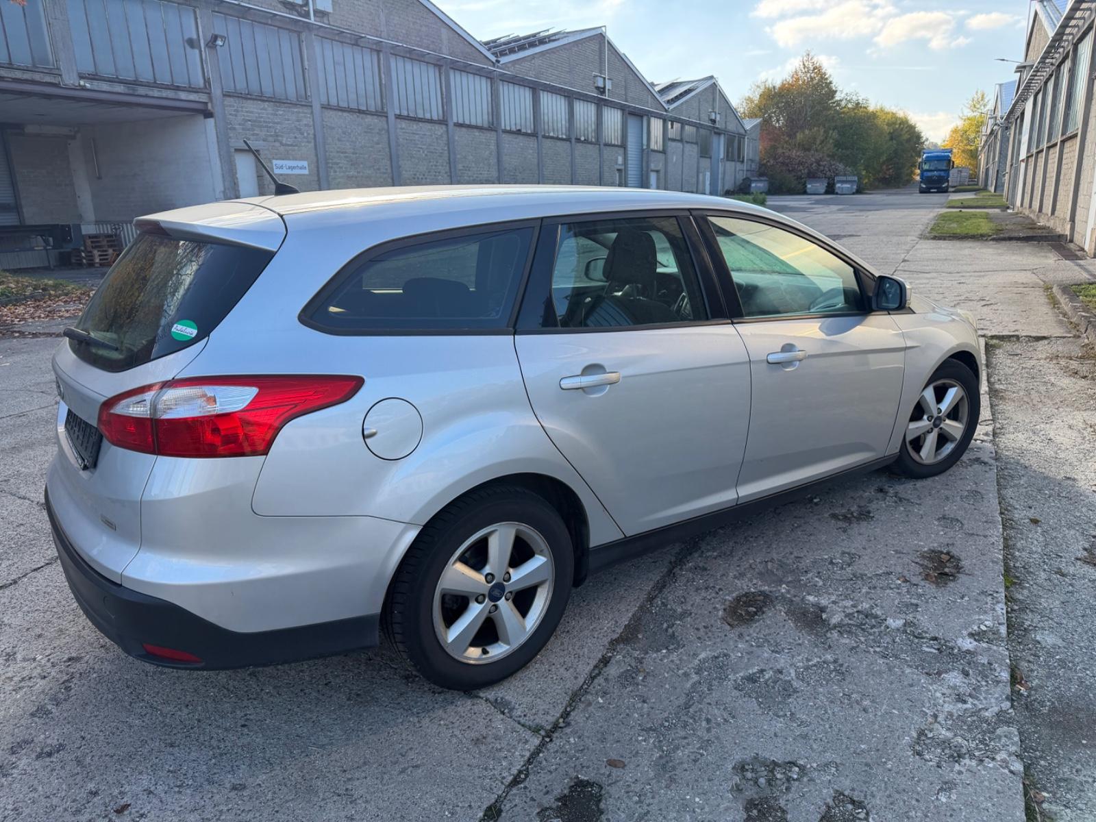 Ford Focus 2013 — салон