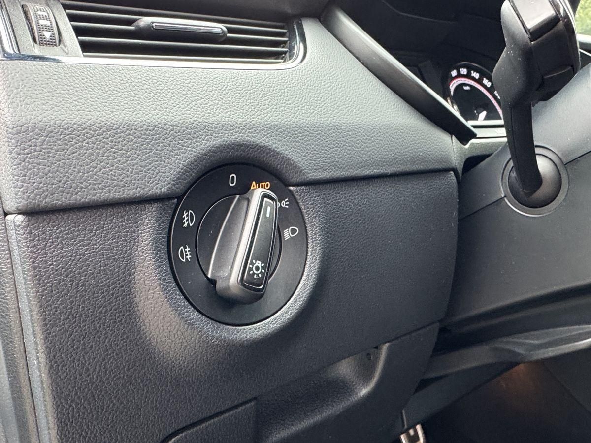 Skoda Octavia Combi RS LED Kamera Kessy beheiz.WSS DAB foto 25