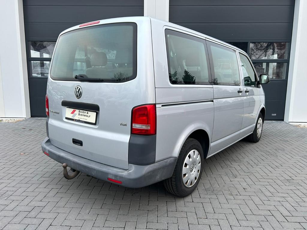 Volkswagen T5 Caravelle