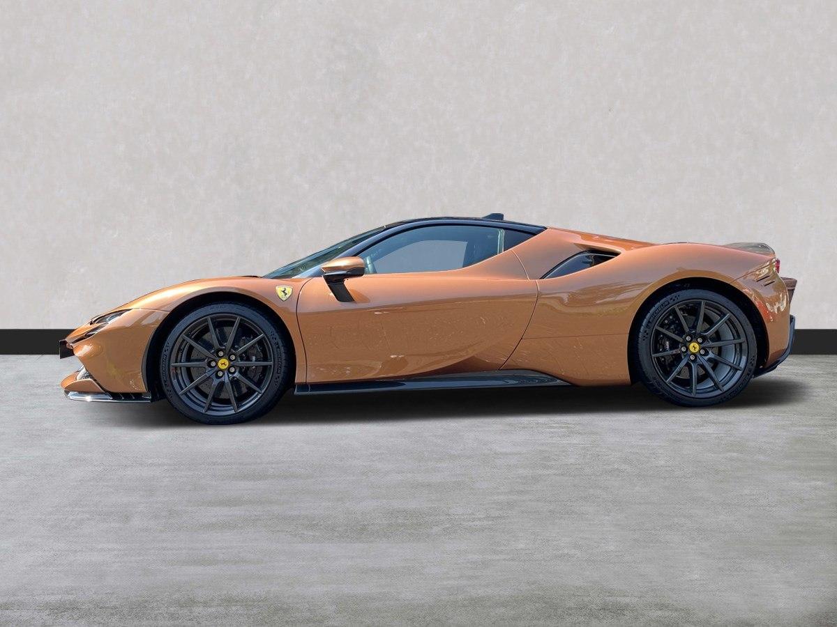 Ferrari SF90 Stradale 166.000€ an Optionals