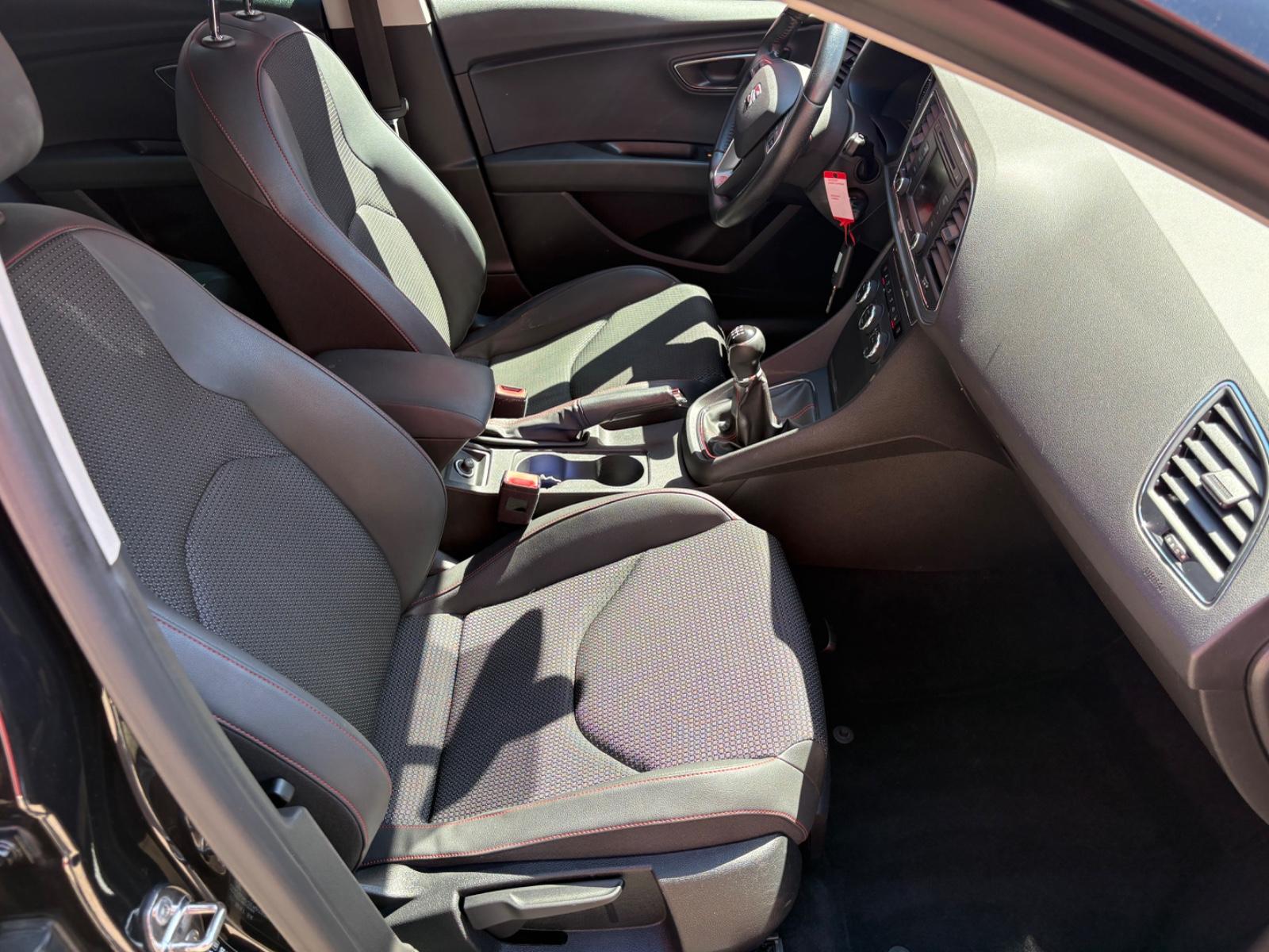 Seat Leon 2014 — photo 11
