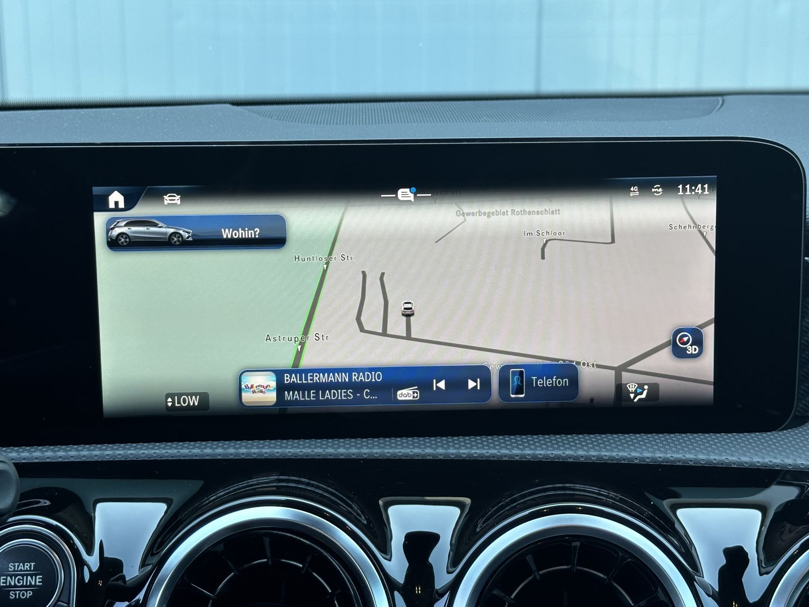 Fahrzeugabbildung Mercedes-Benz A 200d Progressive Advanced NAV+LED+KAM+AHK+WIDE