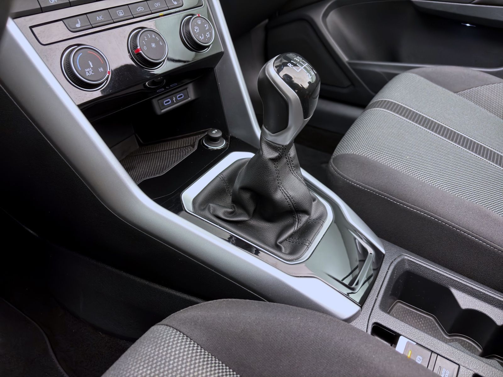 Volkswagen T-Roc - Bild 15