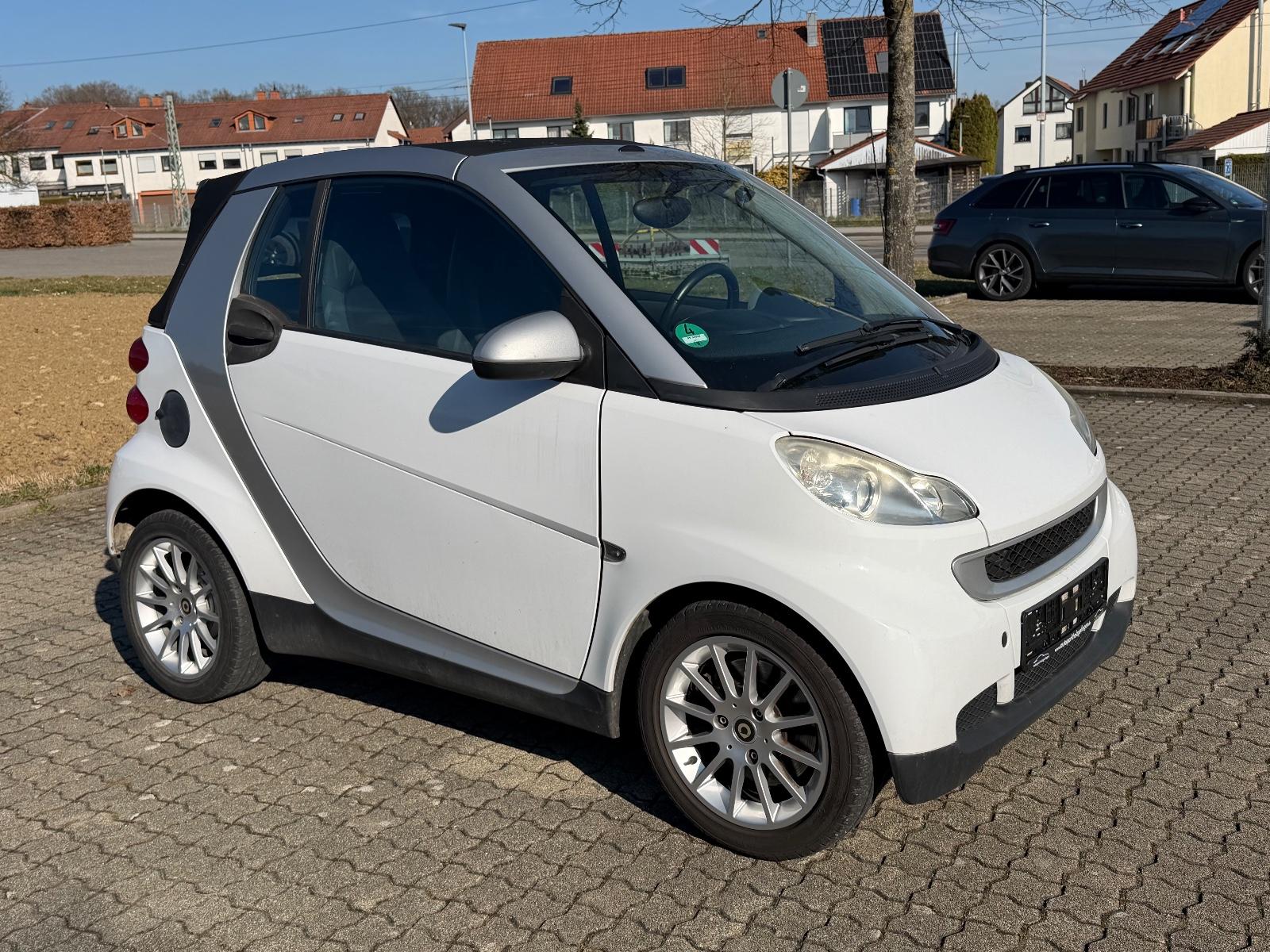 Smart ForTwo cabrio*AUTOMATIK*KLIMA*SITZHZG*NAVI*