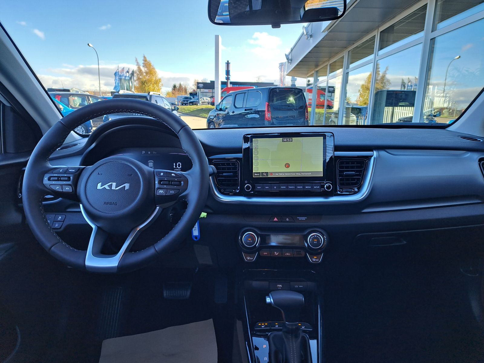 Fahrzeugabbildung Kia Stonic 1.0 T-GDI AUTOMATIK LED NAVI WINTERPAKET