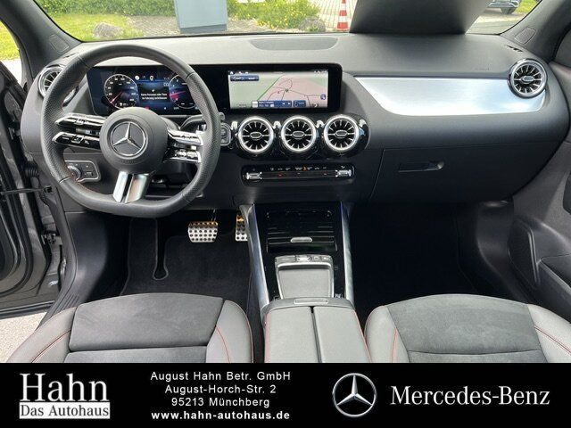 Fahrzeugabbildung Mercedes-Benz GLA 200 AMG/NIGHT/MULTIB./AHK/360/TOTW./AMBI/..