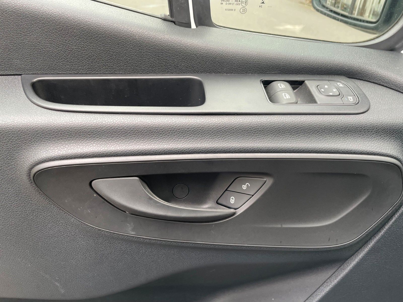 Fahrzeugabbildung Mercedes-Benz Sprinter 317 CDI 9G 3665 Klima