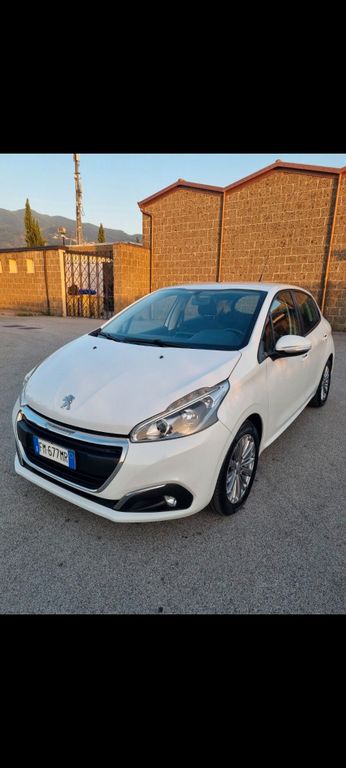 Image of Peugeot 208
