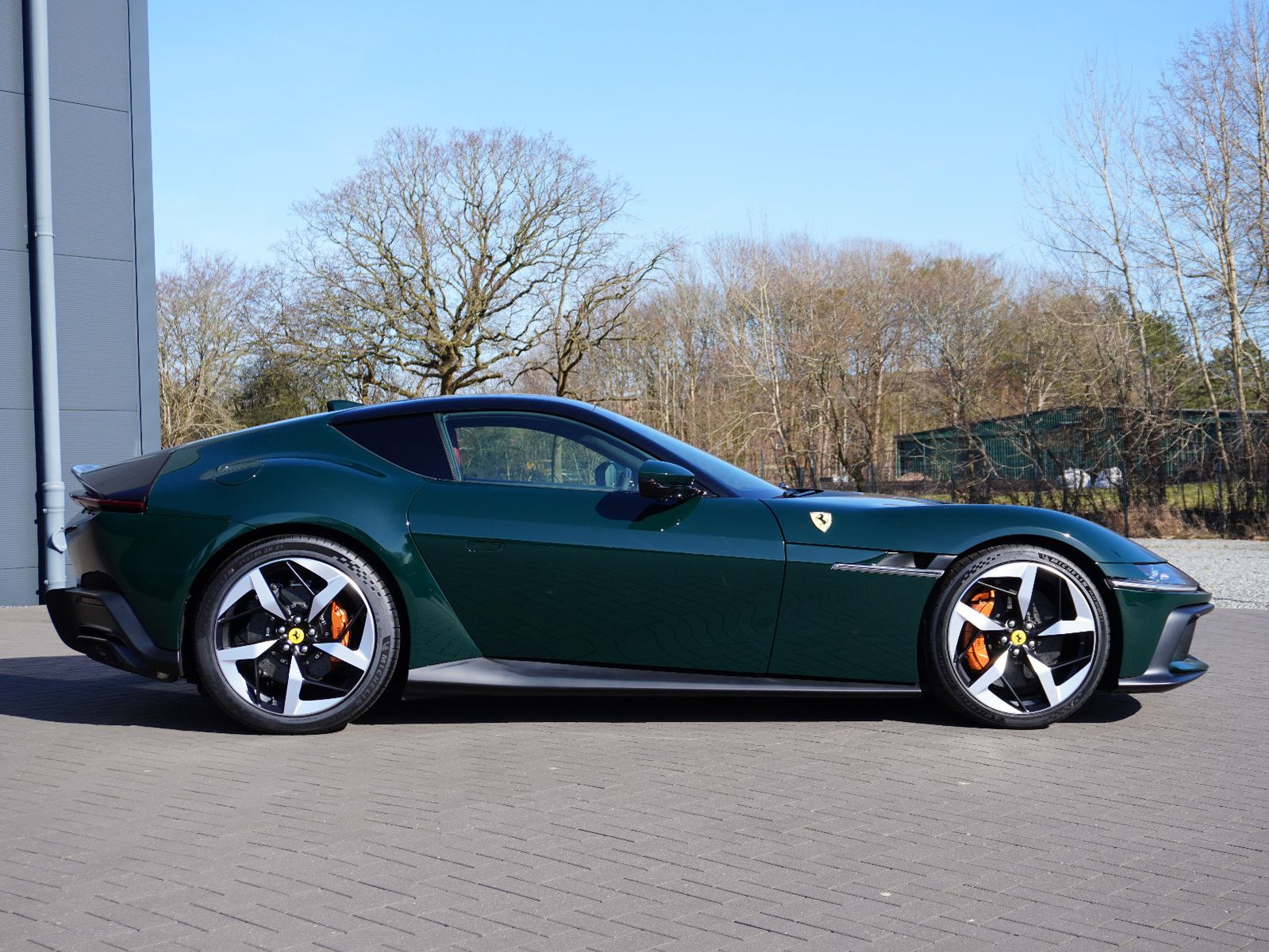 Fahrzeugabbildung Ferrari *Pano,ACC,Lift,Carbon,Histori. Colour*