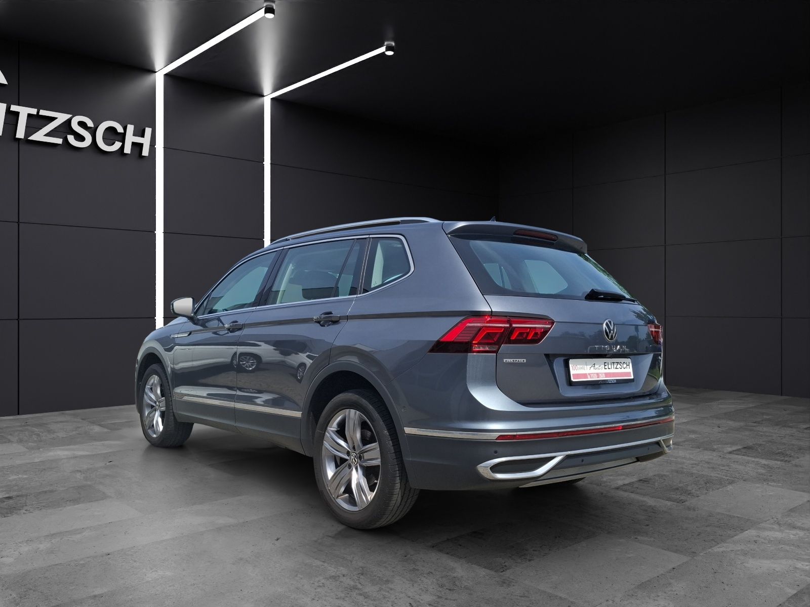 Fahrzeugabbildung Volkswagen Tiguan Allspace TDI Elegance DSG 4M Matrix AHK N