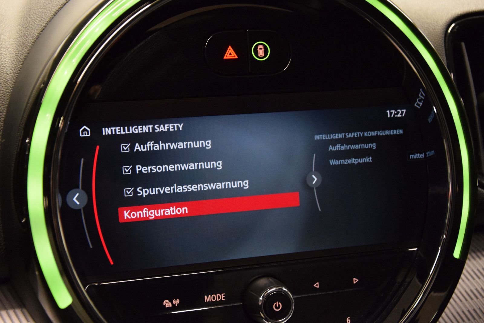 Fahrzeugabbildung MINI Countryman Cooper Yours Trim Pano HuD Memory ACC