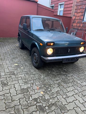 Lada Niva 1.7i 