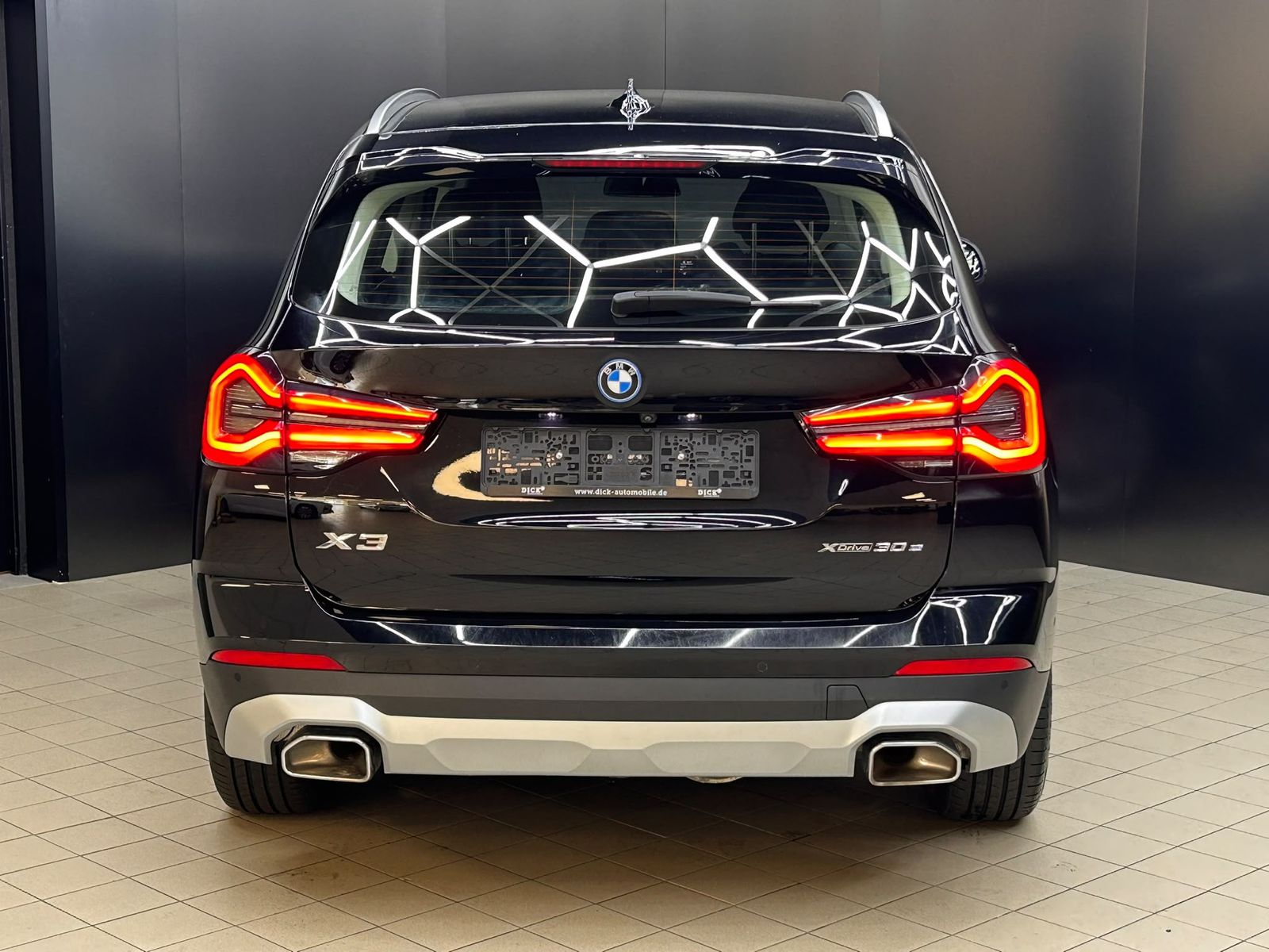 Fahrzeugabbildung BMW X3 30e xDr LED+NAVI+SHZ+KAMERA+HIFI+TEMP+AHK+MF+