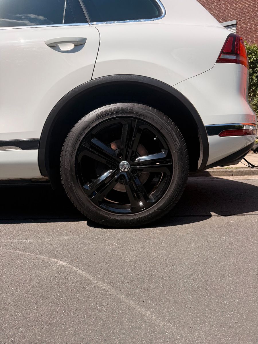 VW Touareg 3.0 V6 TDI SCR Tiptronic Executive E...