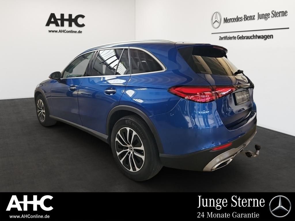 Fahrzeugabbildung Mercedes-Benz GLC 200 4M Avant AHK Pano HUD 360° LED Burmester