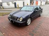 Mercedes-Benz E 55 AMG AMG - gebrauchte Mercedes-Benz E 55 AMG aus dem Jahr 2000