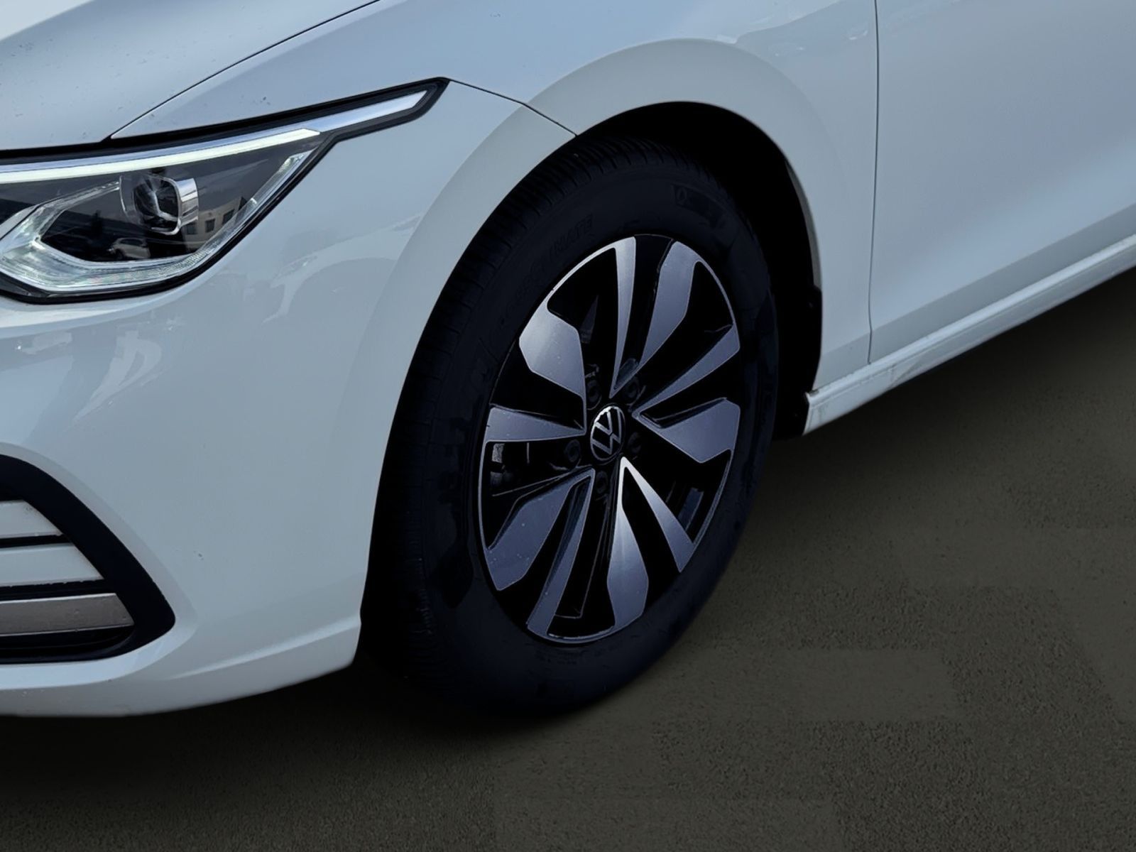 Volkswagen Golf - Bild 6