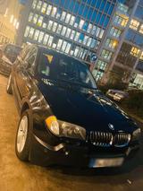 BMW X3 E83 2.5i Allradantrieb - BMW X3 E83 mit Benzin-Antrieb