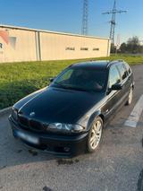 BMW E46 330d Touring VFL - BMW 330 aus 2000: 330d