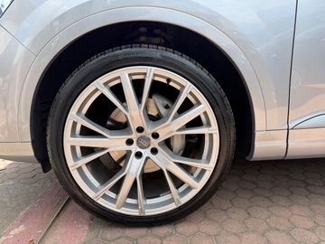 Audi Q7 - 12
