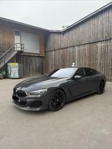 BMW 840i xDrive Gran Coupé Steptronic - M-Sportpaket - graue BMW 840