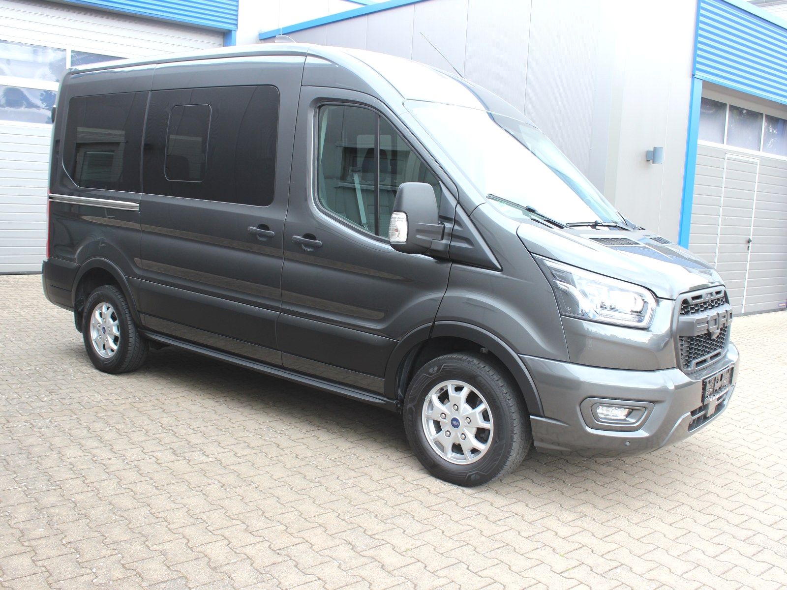 Fahrzeugabbildung Ford Transit 330 L2 Trend 2,0 TDCi DPF Mild-Hybrid
