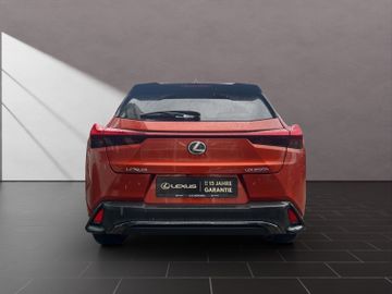 Lexus UX - 4