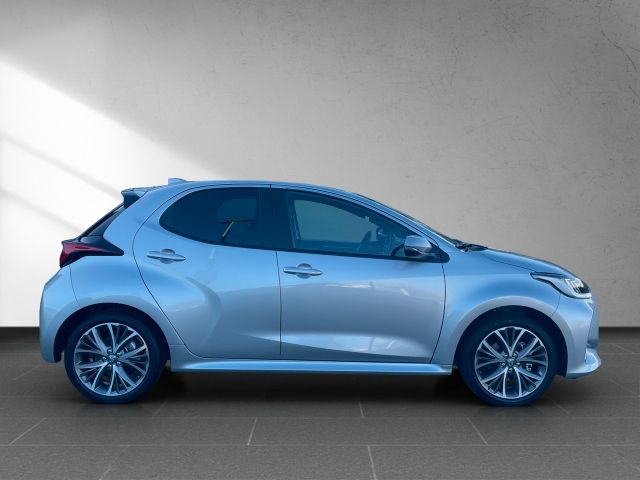 Toyota Yaris 1.5 Style *2xPDC*ACC*CAM*DAB*LED*NAV*SHZ*