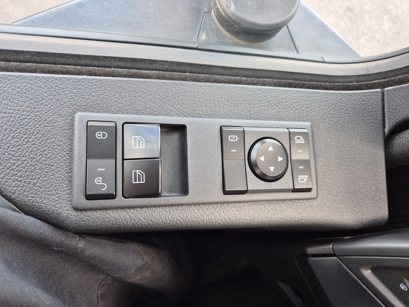 Fahrzeugabbildung Mercedes-Benz Arocs 1935 K 4x2 Meiller AHK Navi PPC Klima