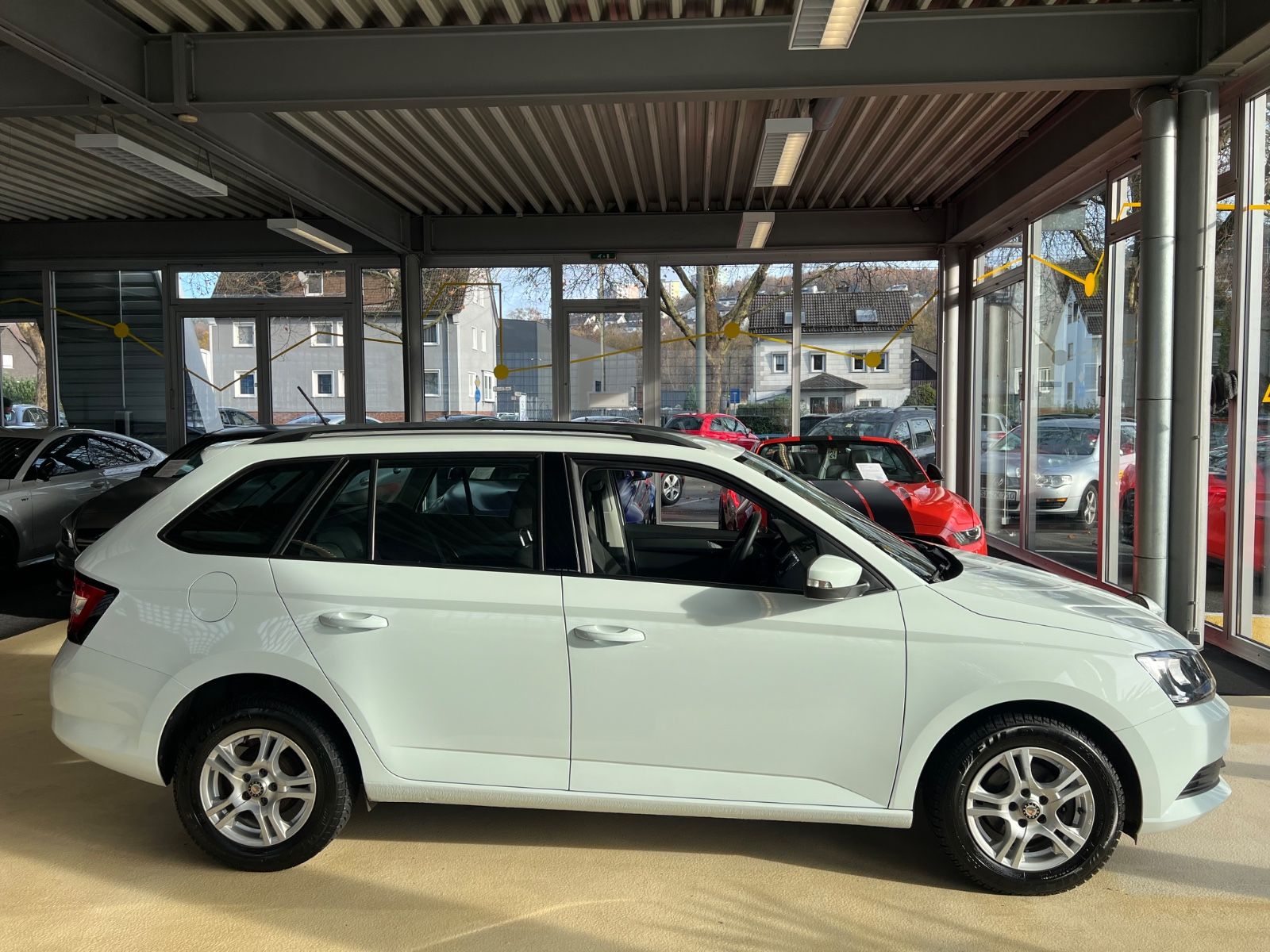 Fahrzeugabbildung SKODA Fabia Combi Active * TÜV/AU NEU * 2.HAND *