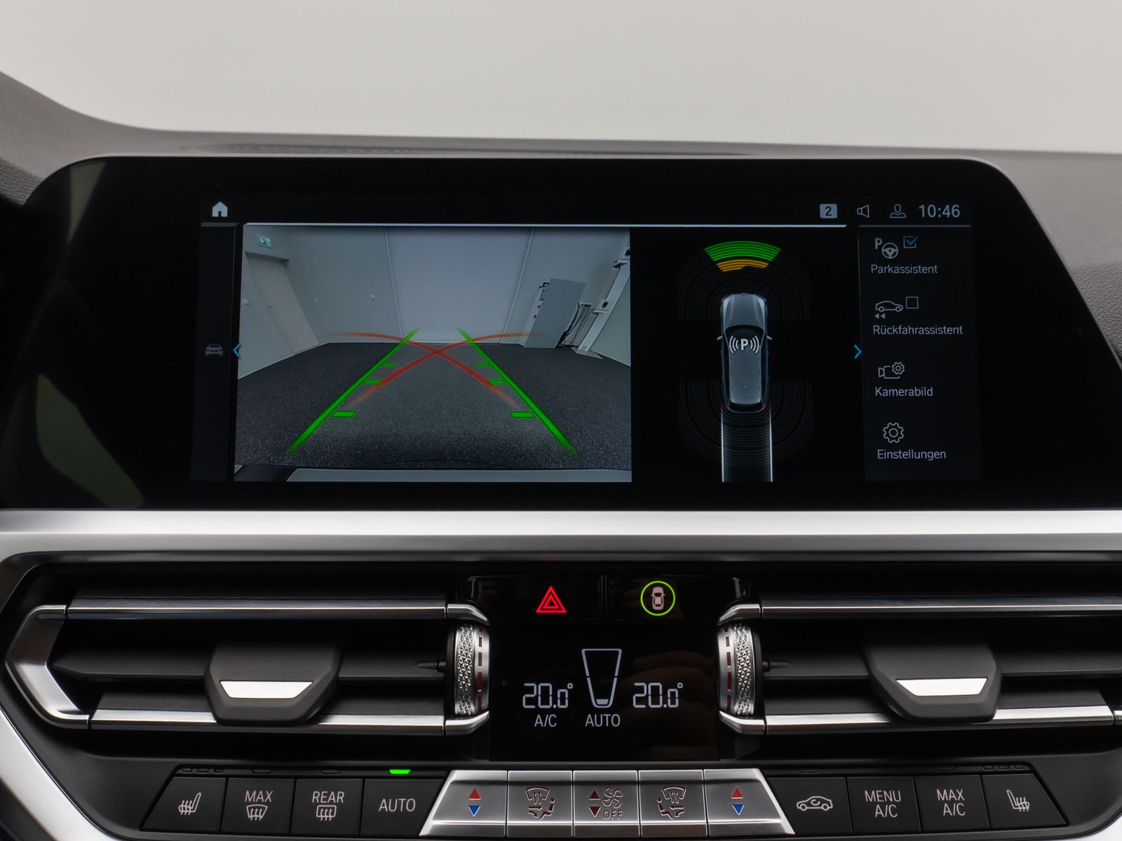 Fahrzeugabbildung BMW 330e xD Sport Line Kamera Laser HUD DAB HiFi AHK