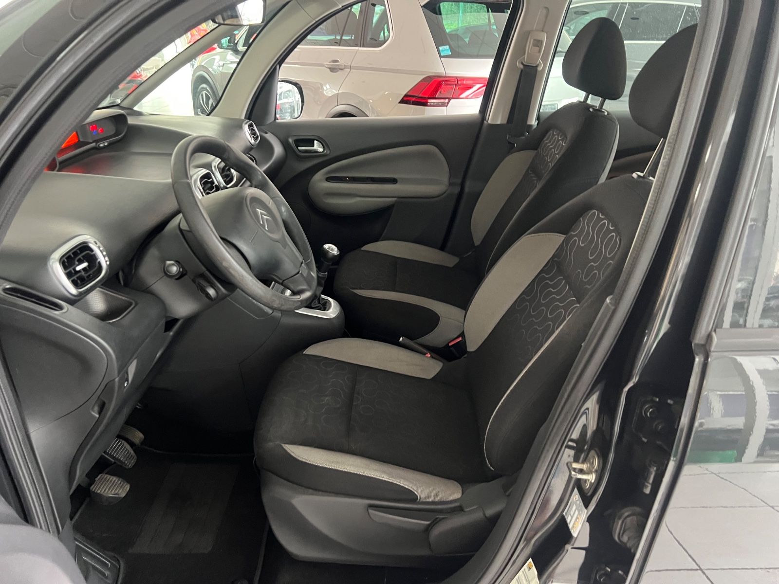 Fahrzeugabbildung Citroën C3 Picasso Tendance