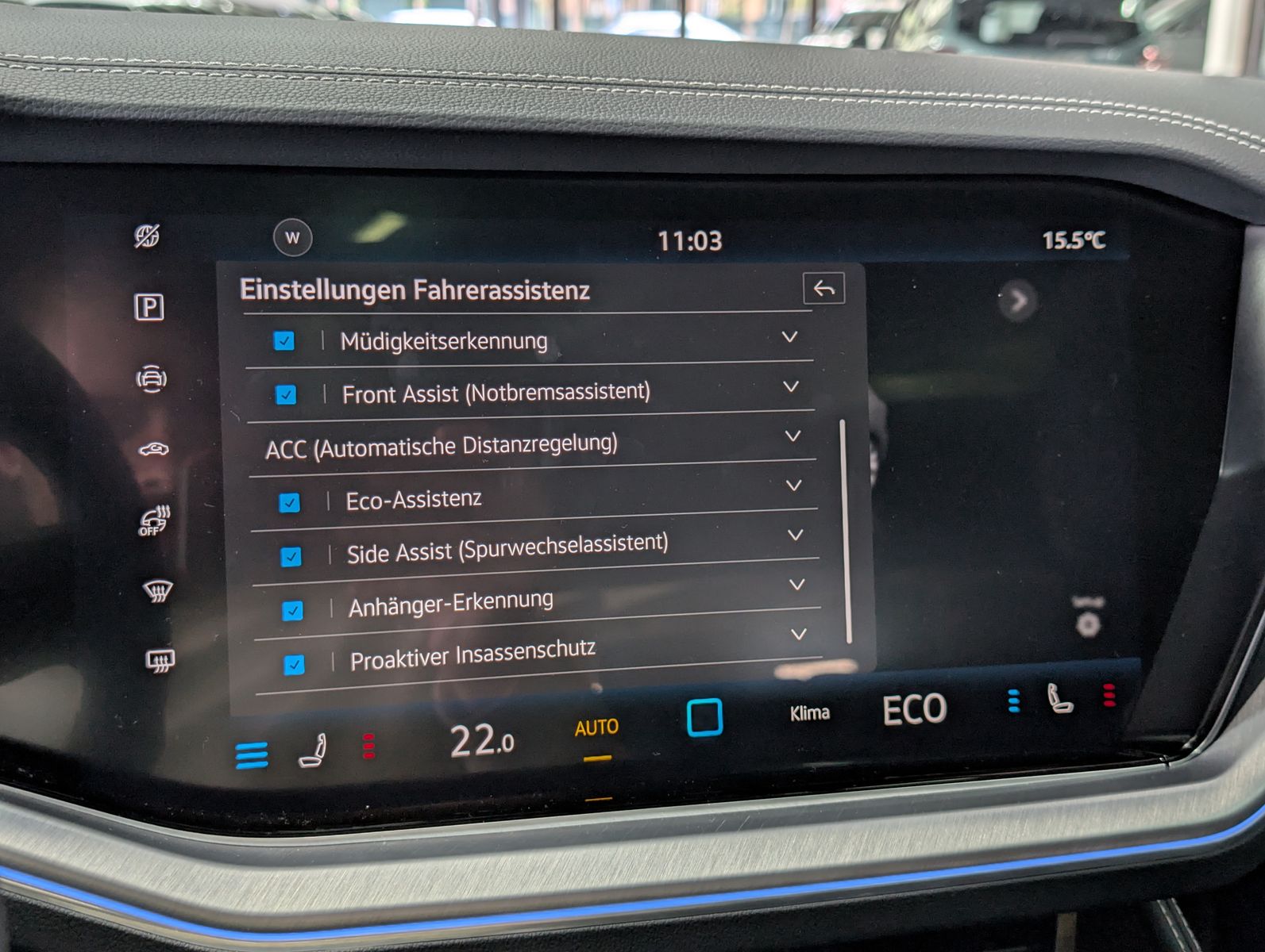 Fahrzeugabbildung Volkswagen Touareg 3.0TDI 4M R-Line VOLL Black 22" UPE 114T