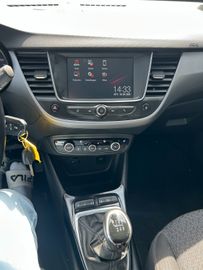Opel Crossland (X) - 10