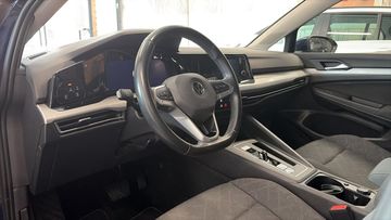 Volkswagen Golf - 11