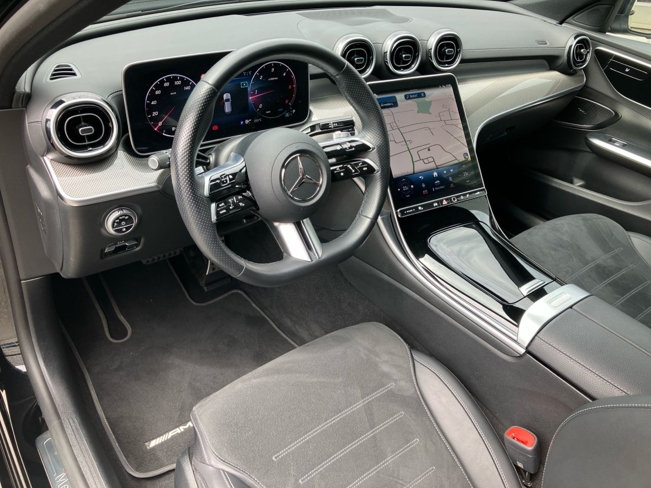 Fahrzeugabbildung Mercedes-Benz C 220 d 4M T AMG AHK Kamera Totwinkel LED Sounds