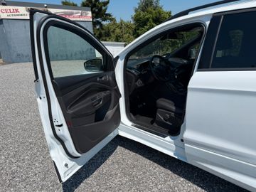 Ford Kuga - 11