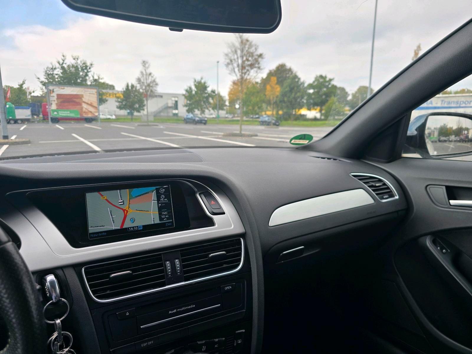Audi A4 2009 — photo 12