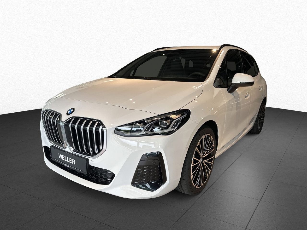 BMW 223 Active Tourer - Bild 3