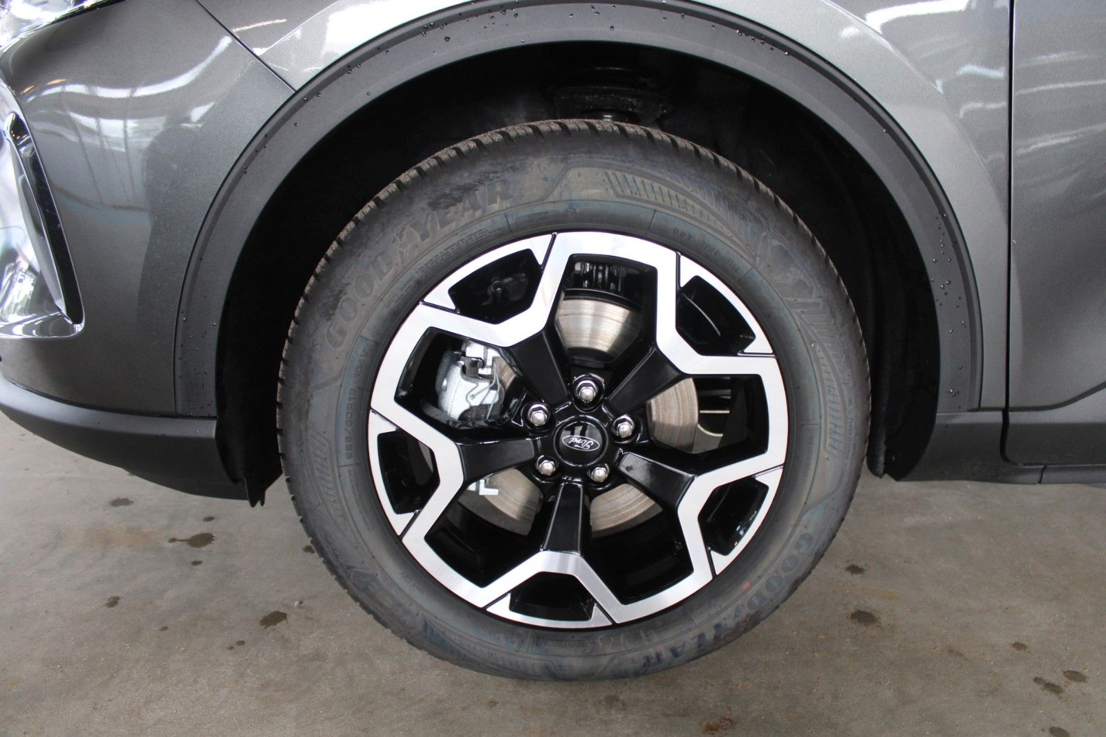 Fahrzeugabbildung Ford Kuga PHEV ACTIVE NAVI Kamera Winter Paket