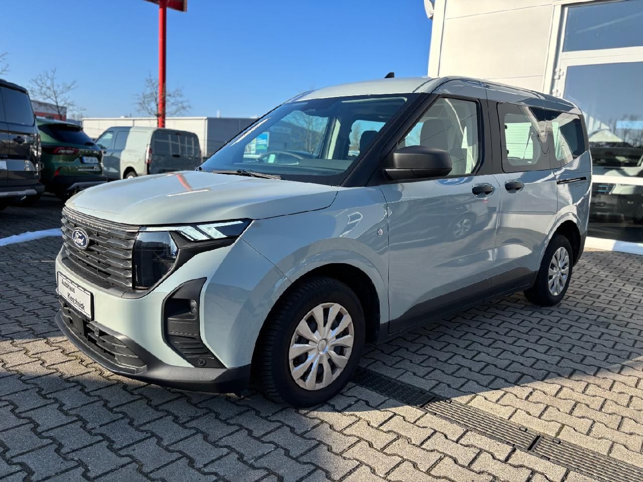 Fahrzeugabbildung Ford Tourneo Courier Trend