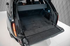 Range Rover P615 SV LWB 2026 BLACK/RED SUITE