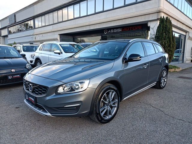 Volvo V60 Cross Country V60 Cross Country D3 Gea