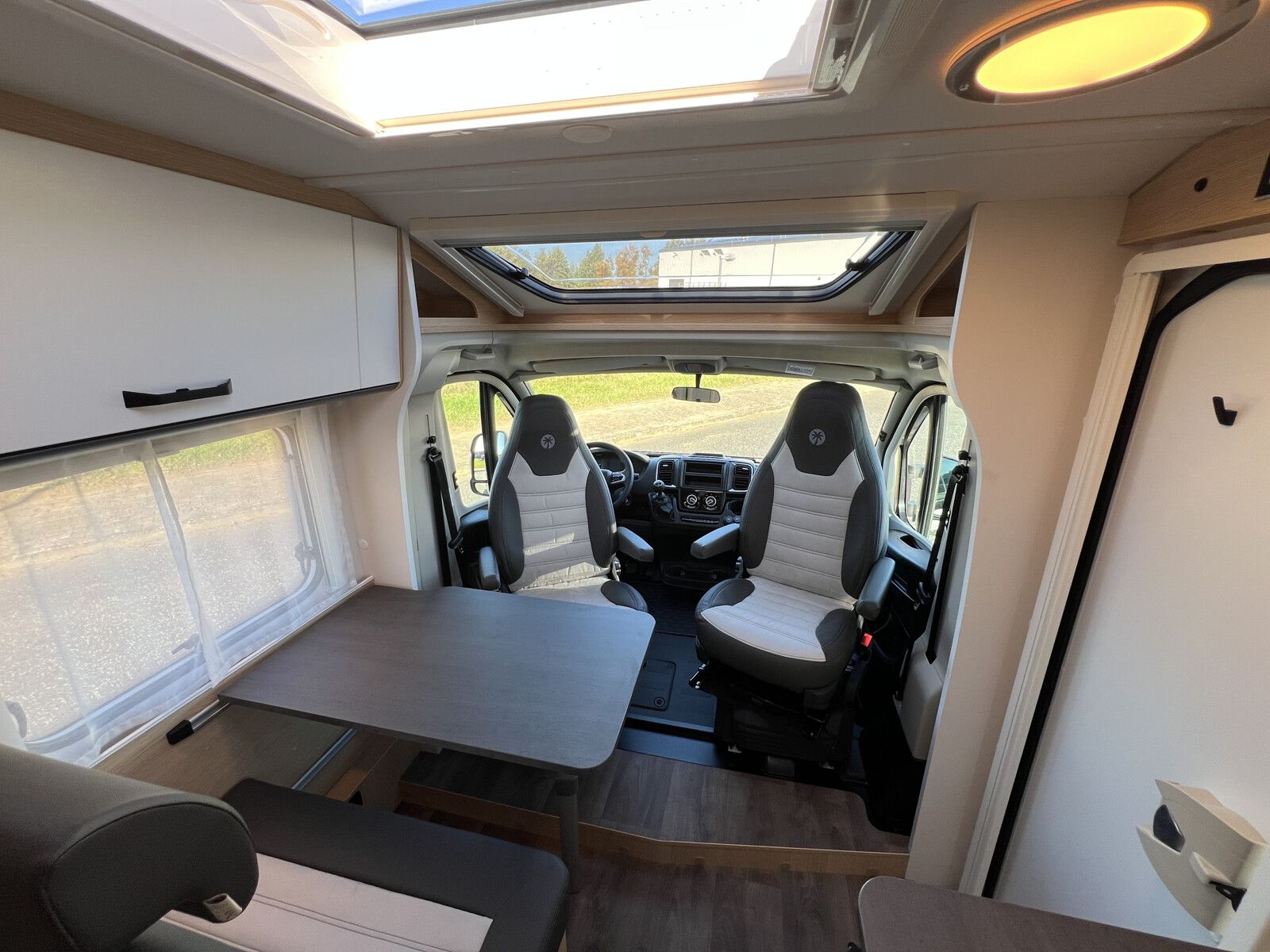 Fahrzeugabbildung Sunlight Adventure V 66 Fiat