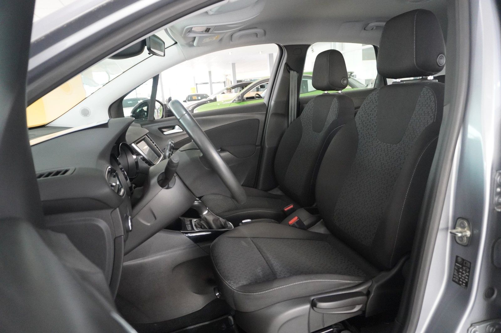 Fahrzeugabbildung Opel Crossland (X) 1.2 EDITION NAVI/LED/KAMERA/TEMP.