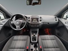 Fahrzeugabbildung Volkswagen Tiguan Lounge Sport & Style 1. Hand Kamera Navi